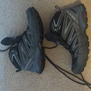 Salomon x ultra mid boots
